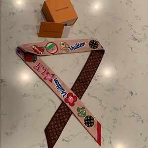 Louis Vuitton Bandeau St. Nude